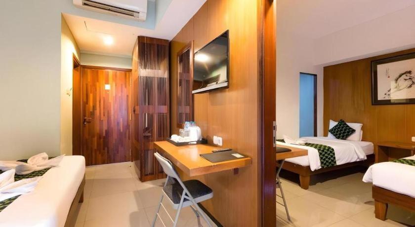 Hadi Poetra Hotel Kuta  Exterior photo
