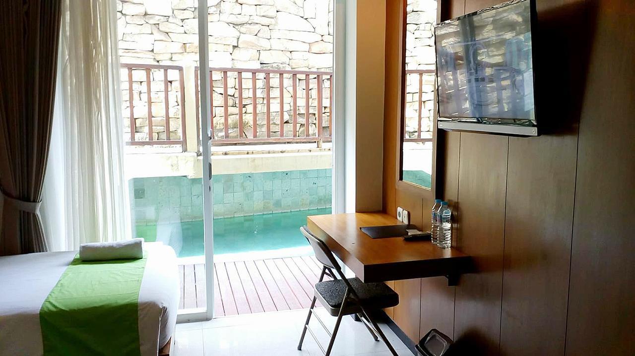 Hadi Poetra Hotel Kuta  Exterior photo